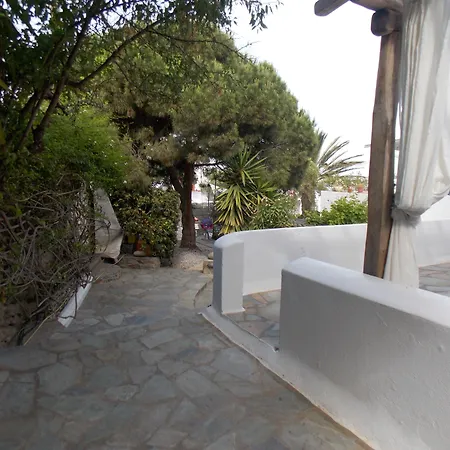 & Rania 3* Mykonos Town