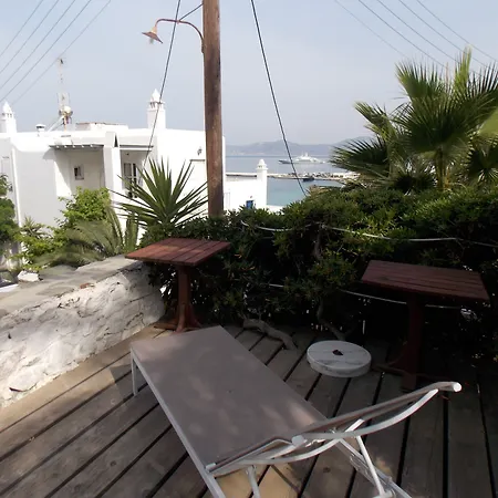 Aparthotel & Rania 3*