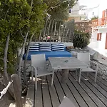 & Rania Apartmanhotel