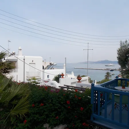 Aparthotel & Rania 3*