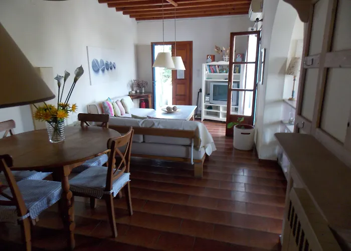 & Rania Mykonos Town