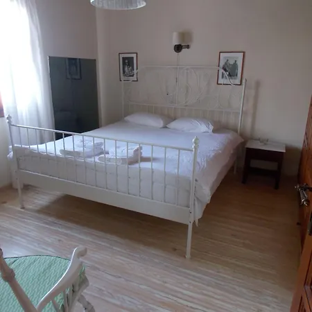 & Rania Mykonos Town