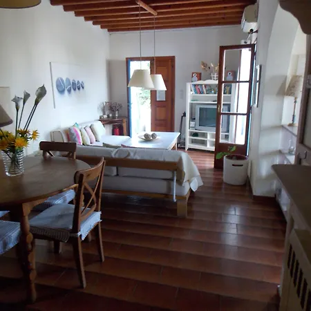 & Rania Mykonos Town