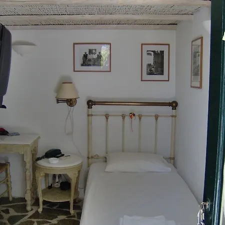 Studios&suites Rania Apartahotel 3*