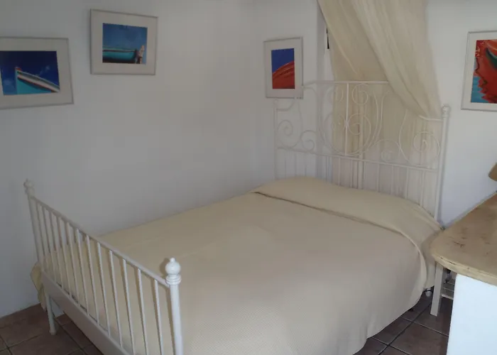 & Rania 3* Mykonos Town