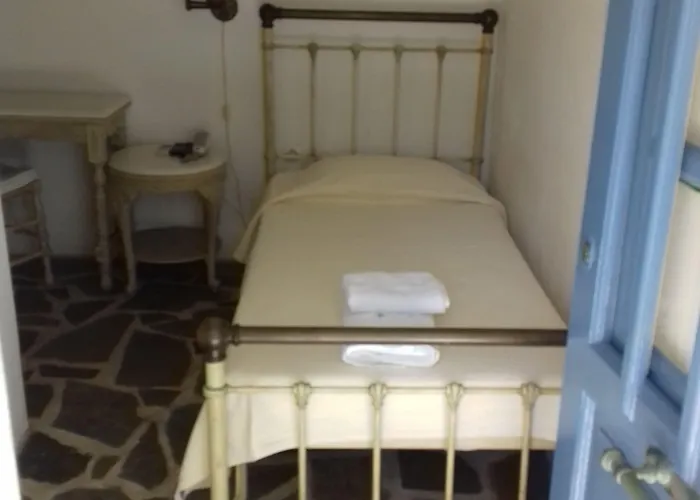 & Rania 3* Mykonos Town