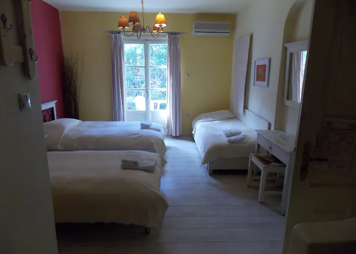 & Rania 3* Mykonos Town