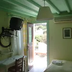 & Rania Mykonos Town